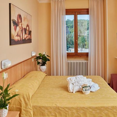Hotel Plaza Tabiano Terme Luaran gambar